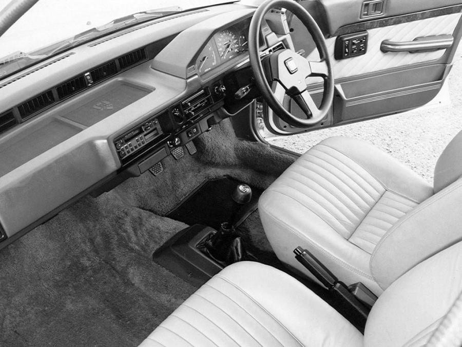  Rover 213 Vanden Plas 1984 года  (фото 2 из 2)